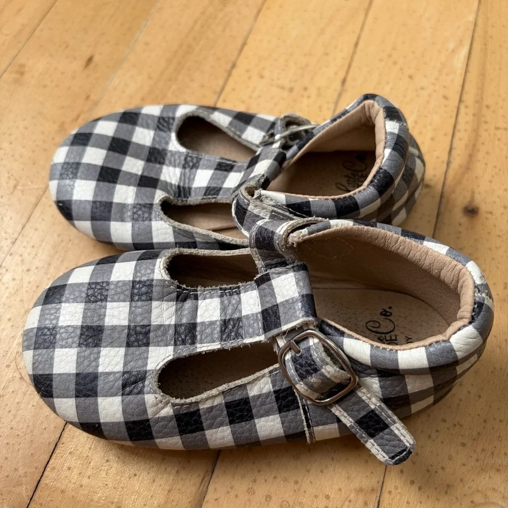 Little Toe Co Black & White Buffalo Plaid T-Bars Toddler Girl Shoes‎ Size 2-3 Yr